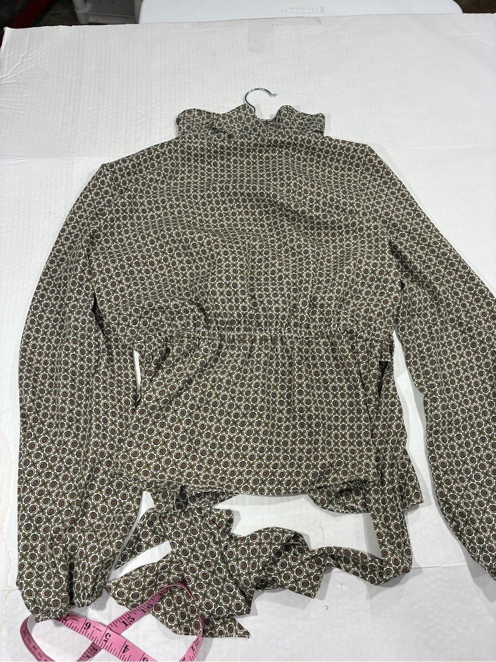MAX STUDIO MEDALLION PRINT RUFFLE TOP - Picture 8 of 16